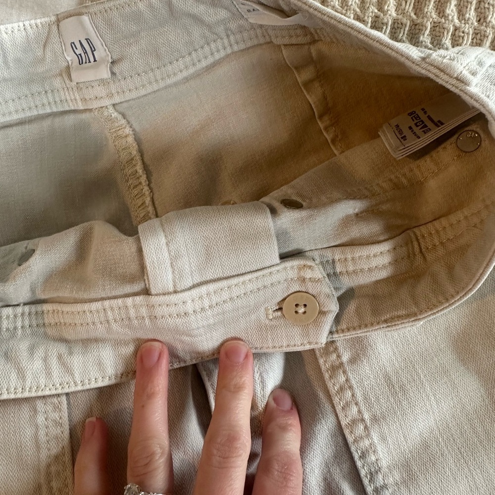 GAP High Waisted Cream/Beige Cotton Barrel Khaki Pants - Size 8 - Picture 8 of 16